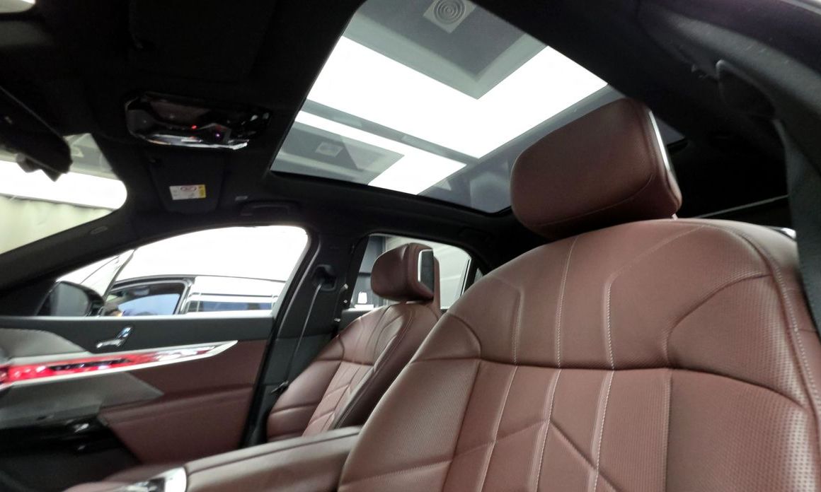 BMW 7-Series 2024