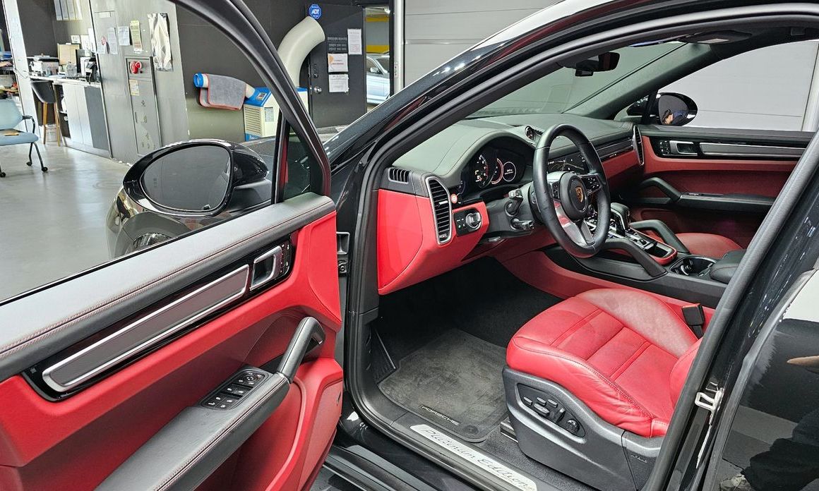 Porsche Cayenne 2023