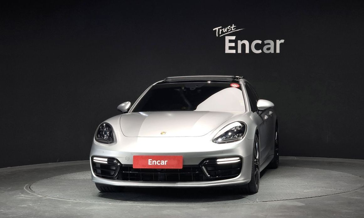 Porsche Panamera 2019