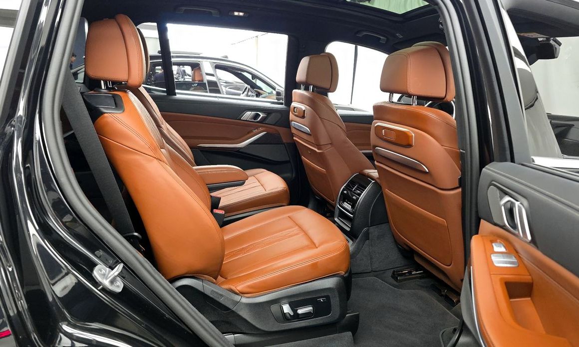 BMW X7 2025