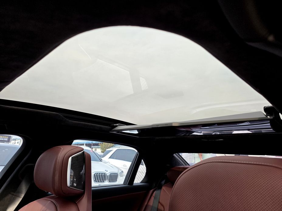 BMW 7-Series 2023