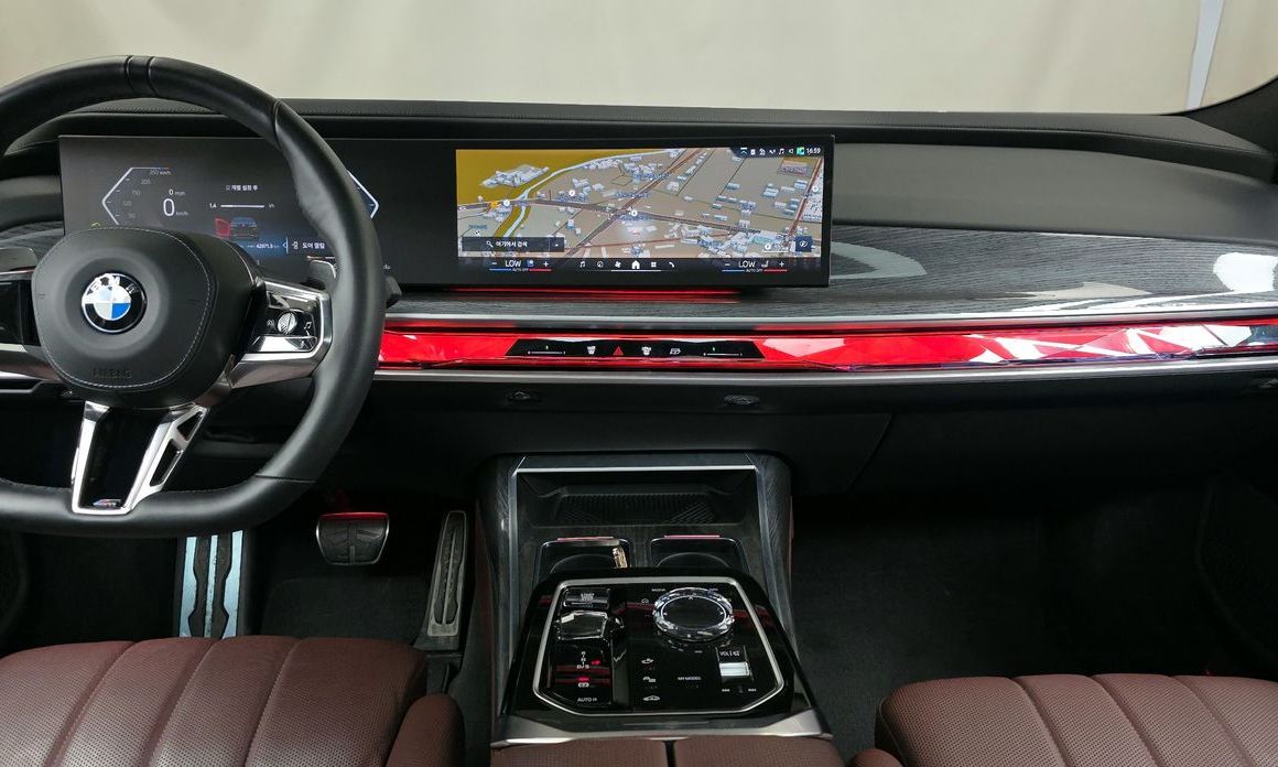 BMW 7-Series 2024
