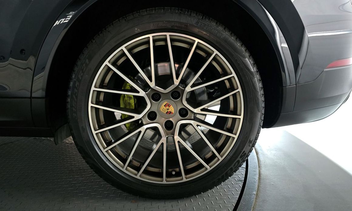 Porsche Cayenne 2023