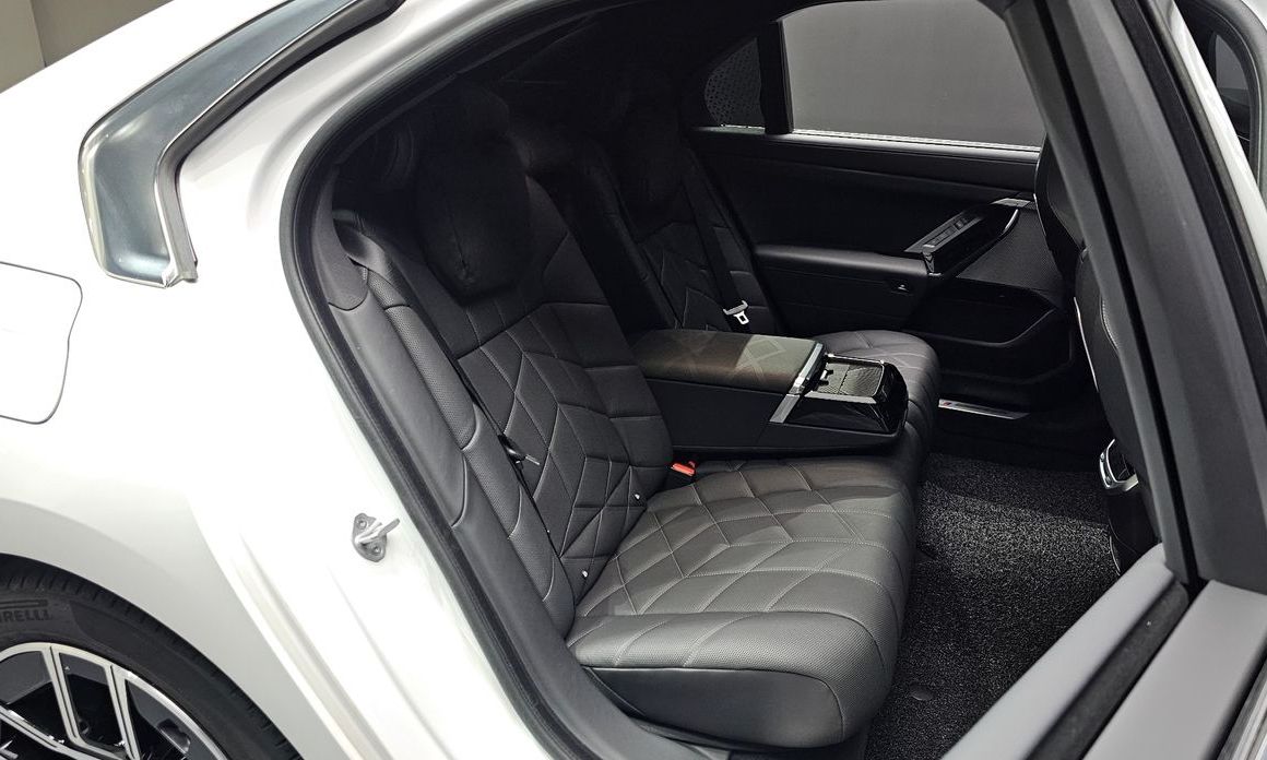BMW 7-Series 2025