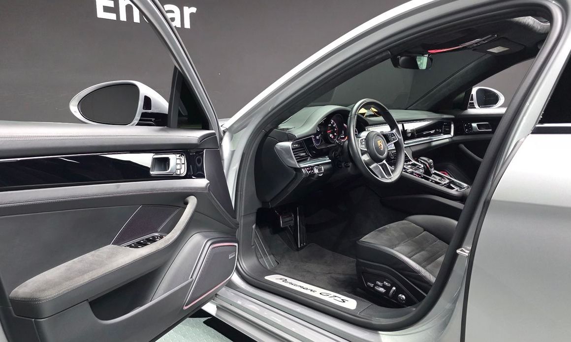 Porsche Panamera 2019