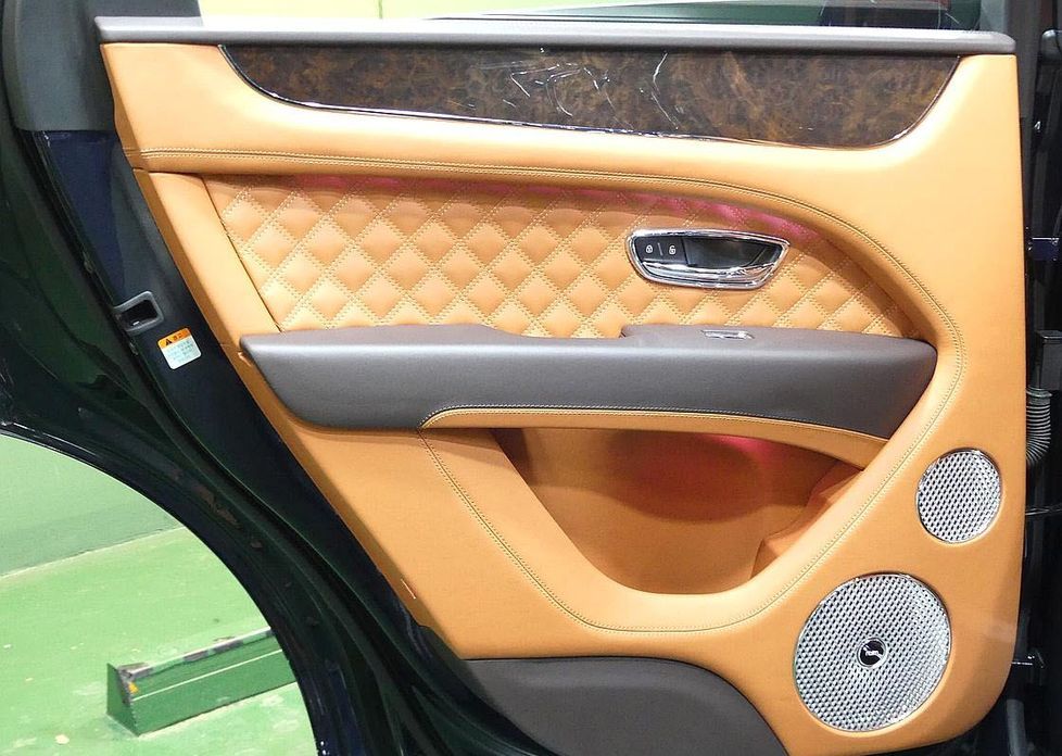 Bentley Bentayga 2021