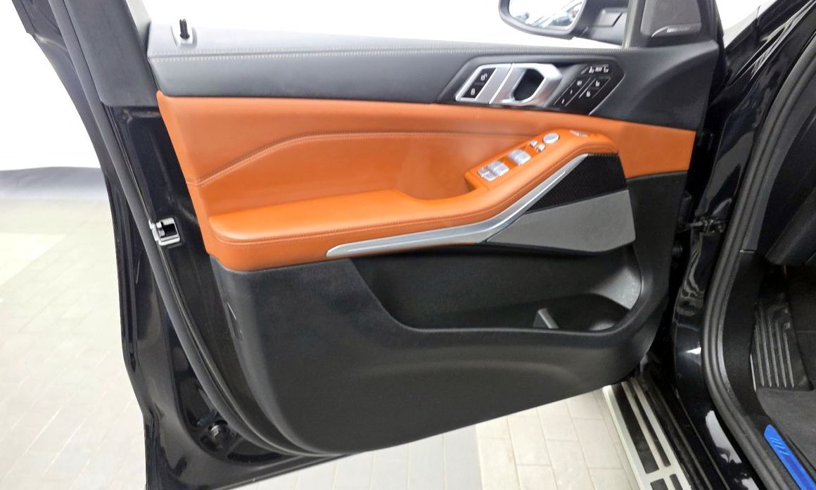 BMW X7 2025