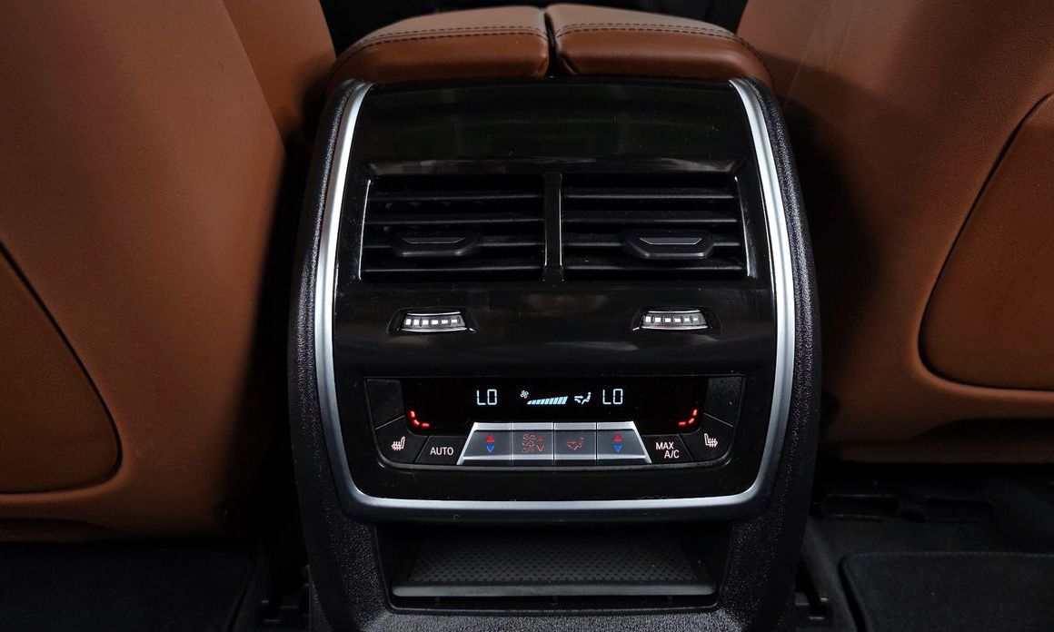 BMW X7 2025