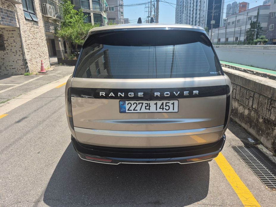 Land Rover Range Rover 2025