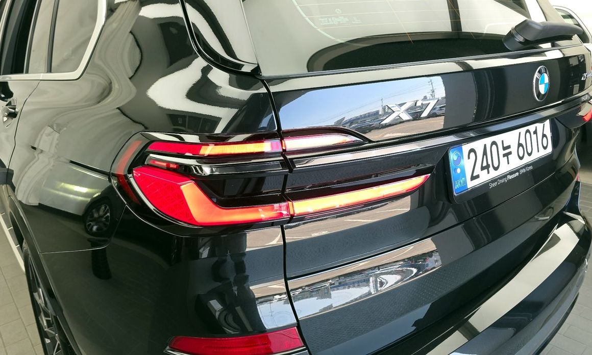 BMW X7 2025