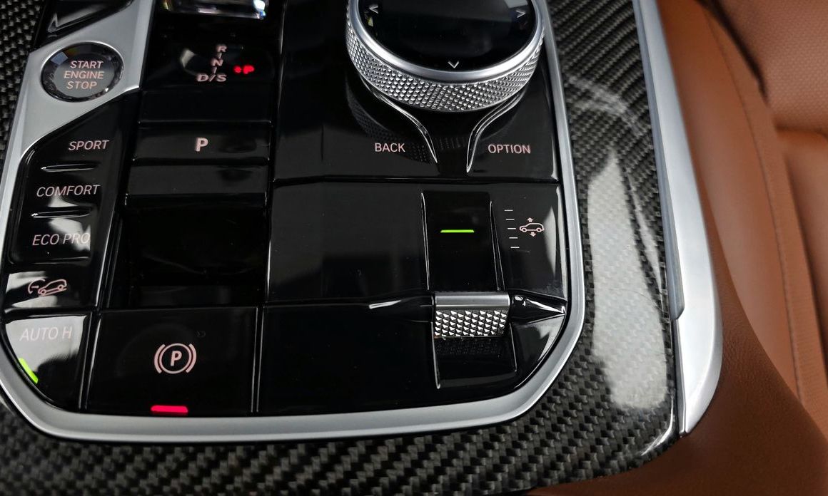 BMW X7 2025