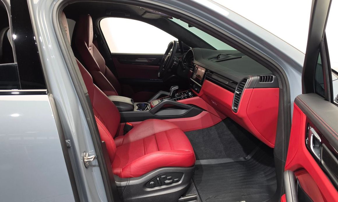Porsche Cayenne 2022