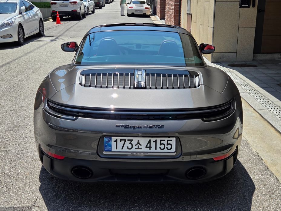 Porsche 911 2024
