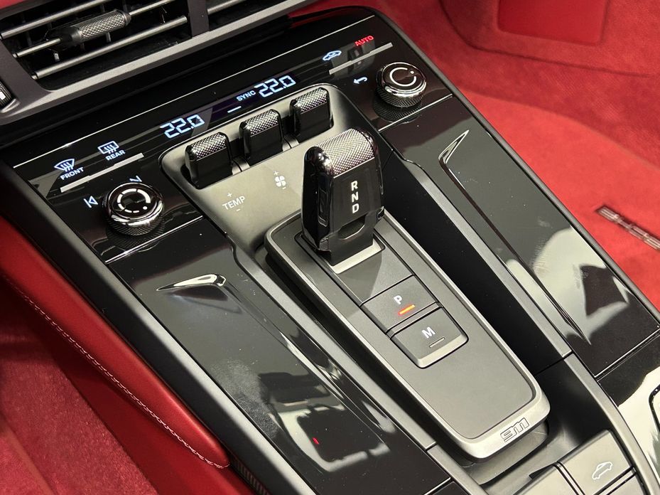 Porsche 911 2025