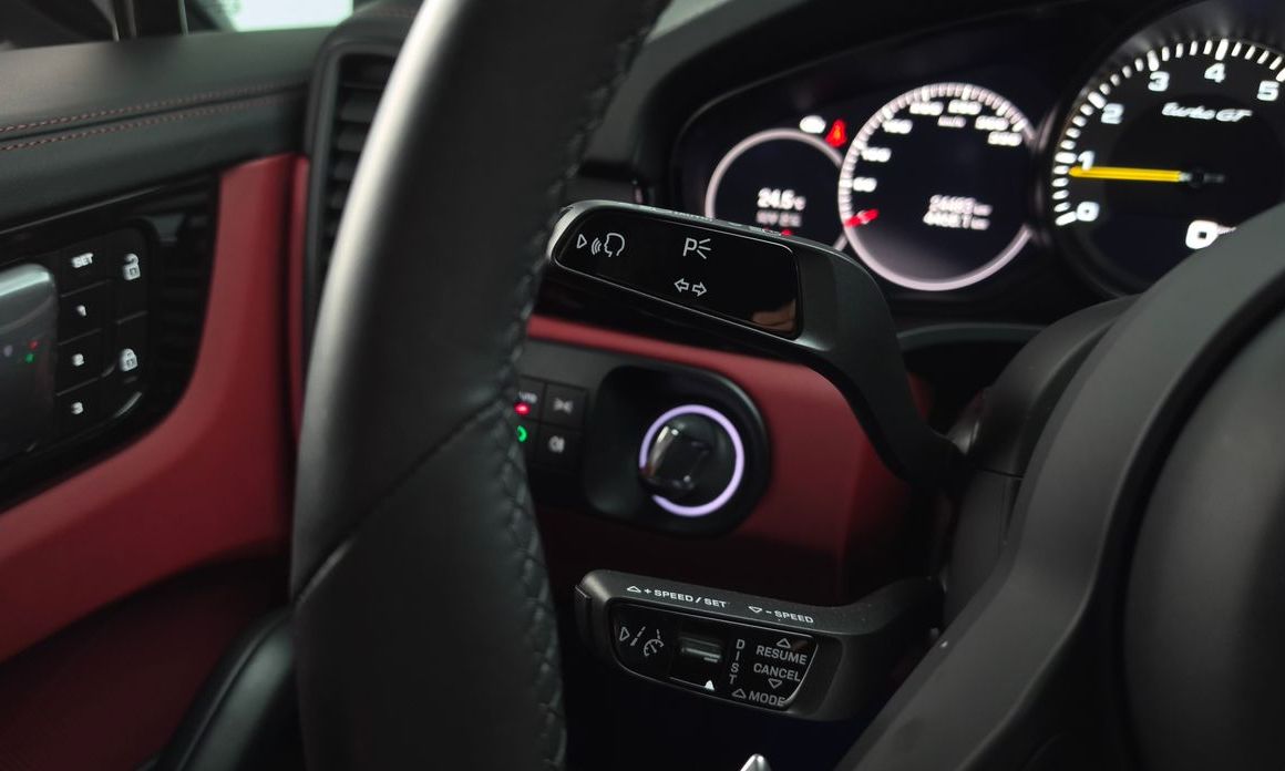 Porsche Cayenne 2022