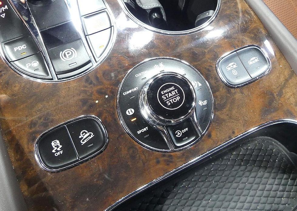 Bentley Bentayga 2021