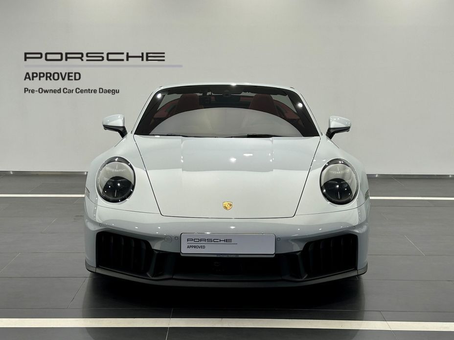 Porsche 911 2025