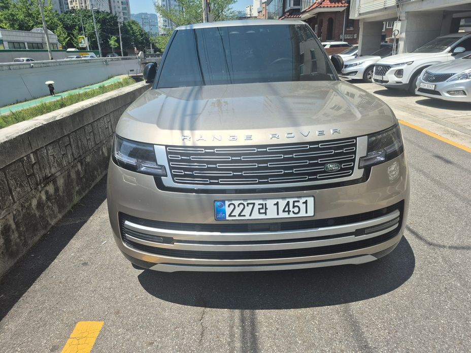 Land Rover Range Rover 2025