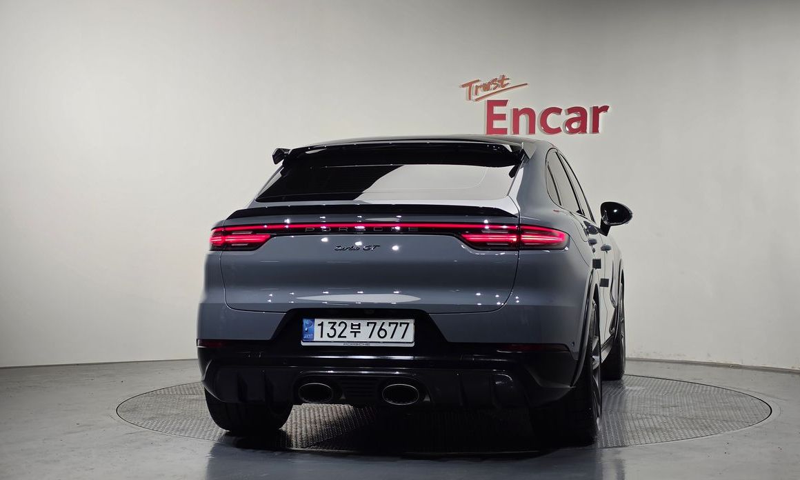 Porsche Cayenne 2022