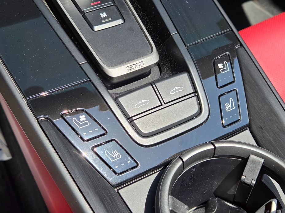 Porsche 911 2024