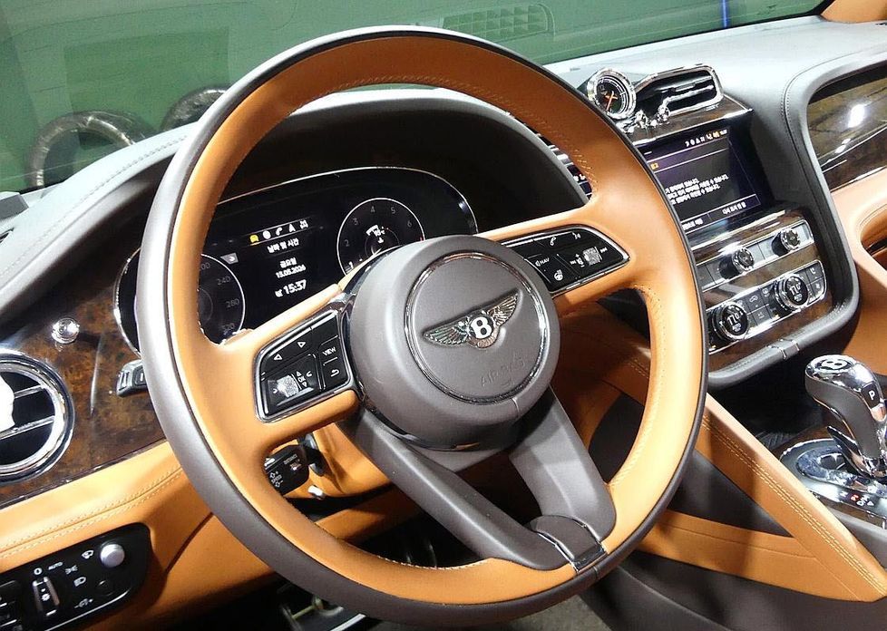 Bentley Bentayga 2021
