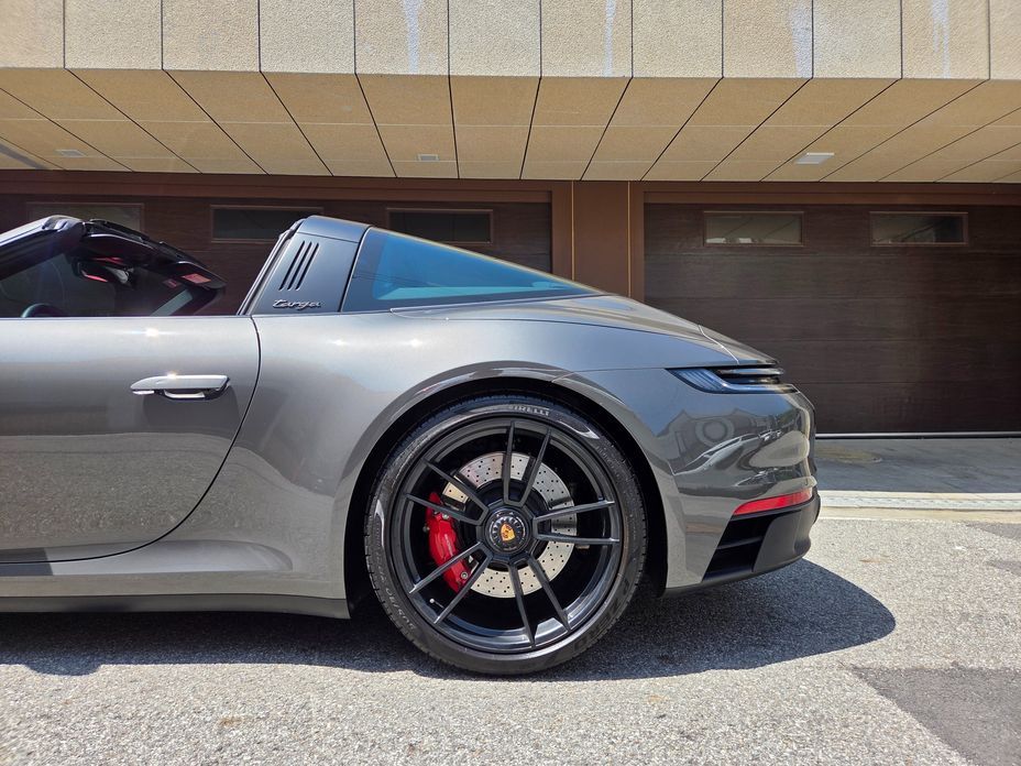 Porsche 911 2024