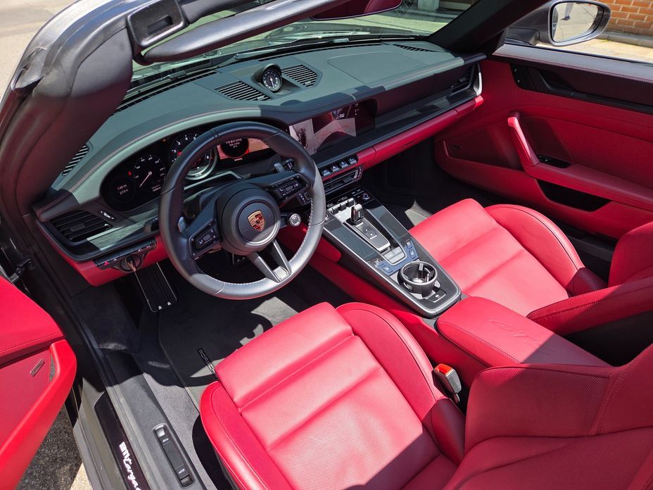 Porsche 911 2024