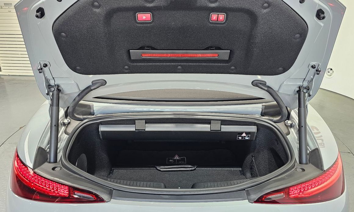 Mercedes-Benz SL-Class 2023