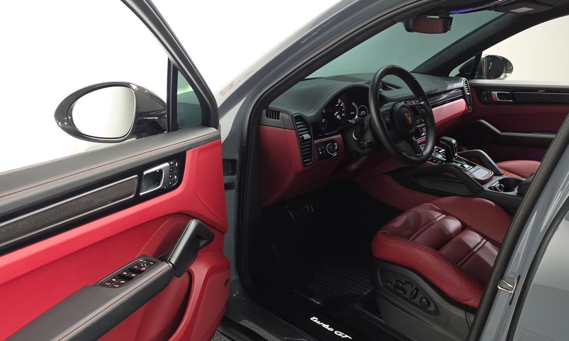 Porsche Cayenne 2022