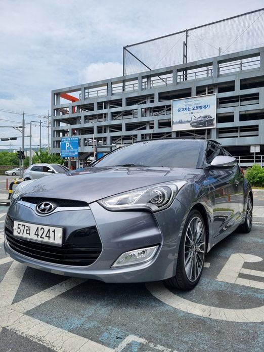 Hyundai Veloster 2013