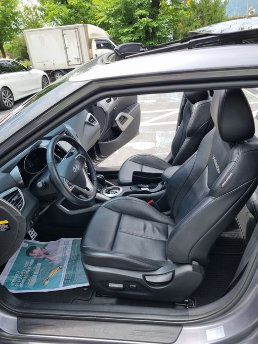 Hyundai Veloster 2013