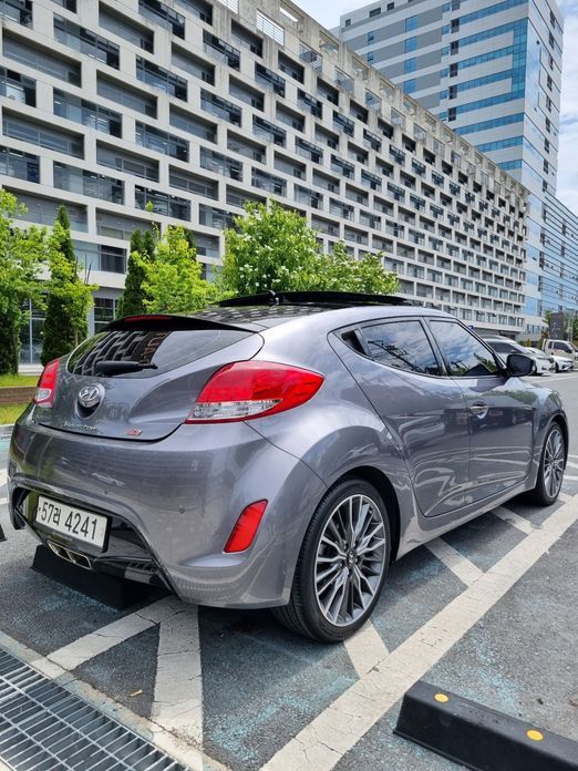Hyundai Veloster 2013