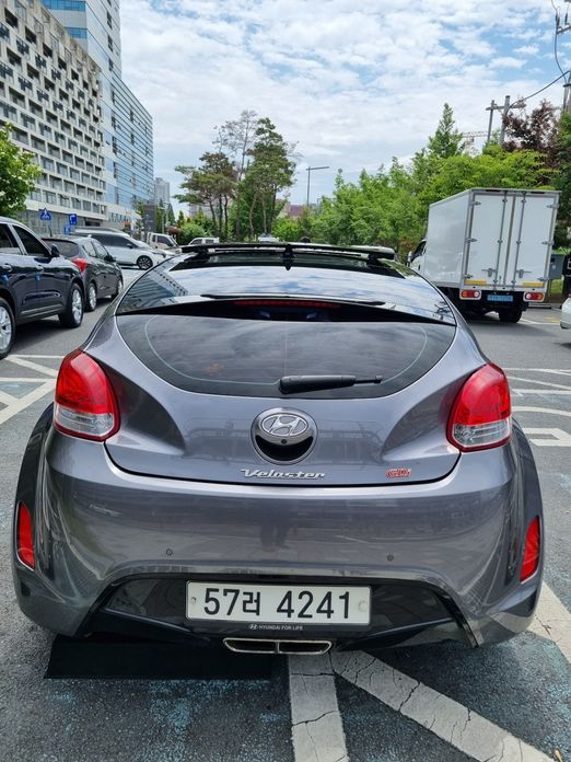 Hyundai Veloster 2013