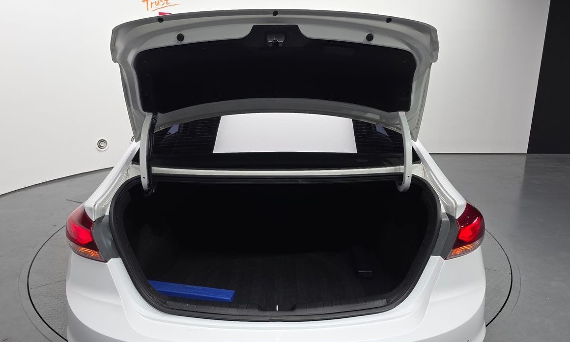 Hyundai AVANTE 2018