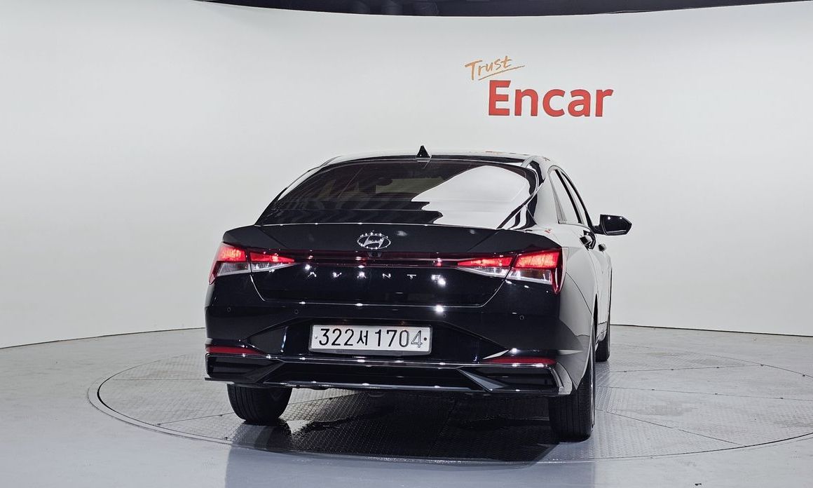 Hyundai AVANTE 2021