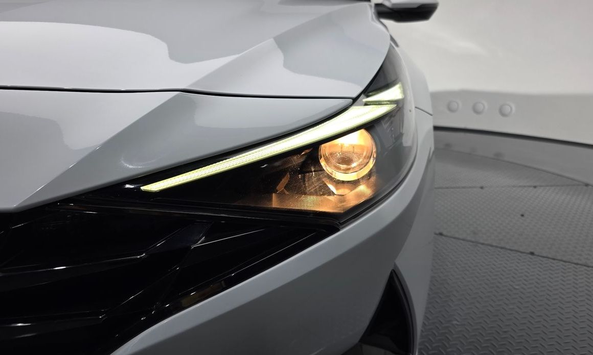 Hyundai AVANTE 2021