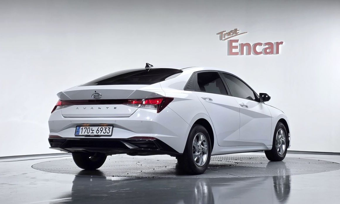 Hyundai AVANTE 2021