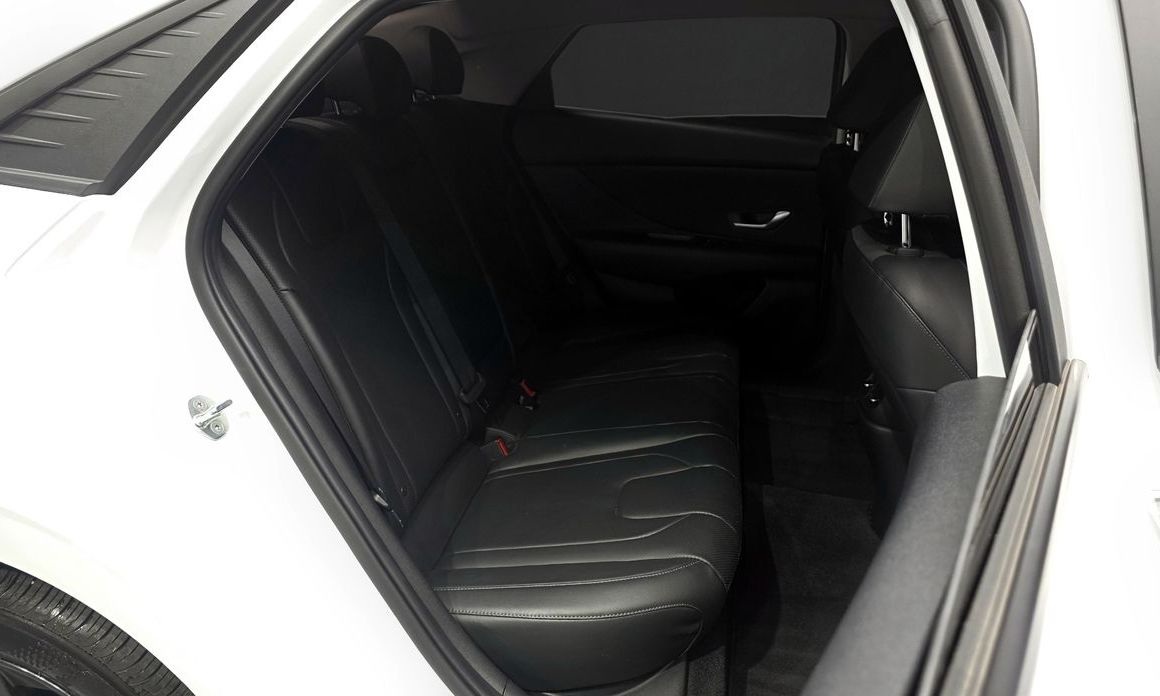 Hyundai AVANTE 2023
