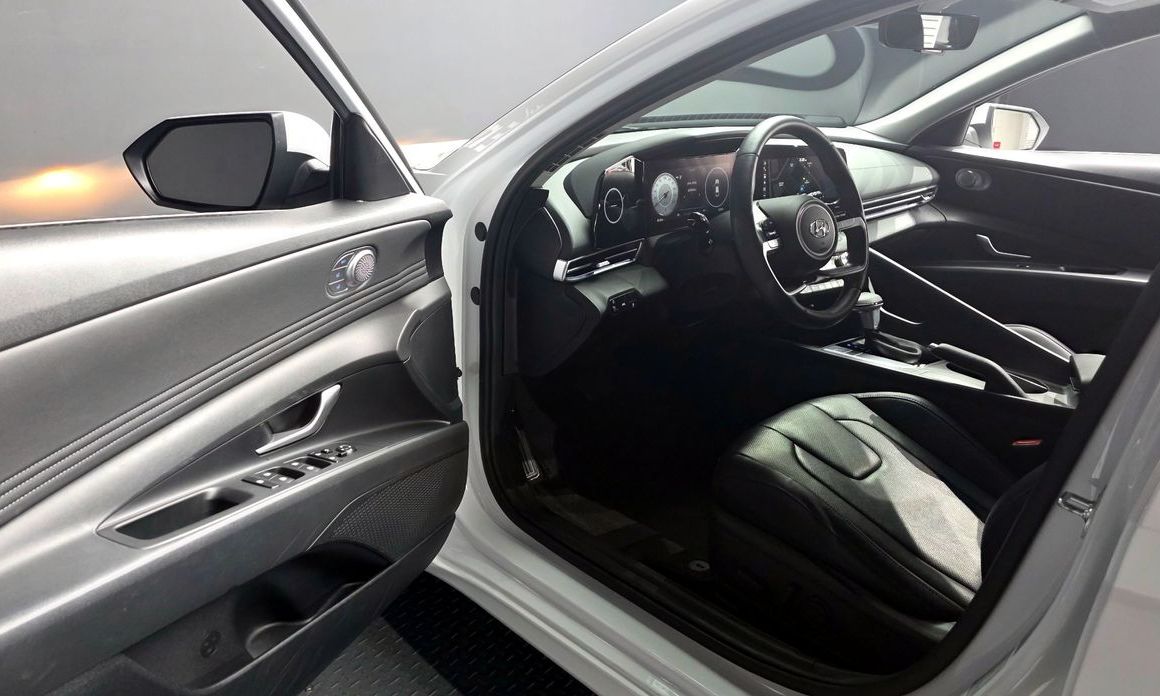 Hyundai AVANTE 2023
