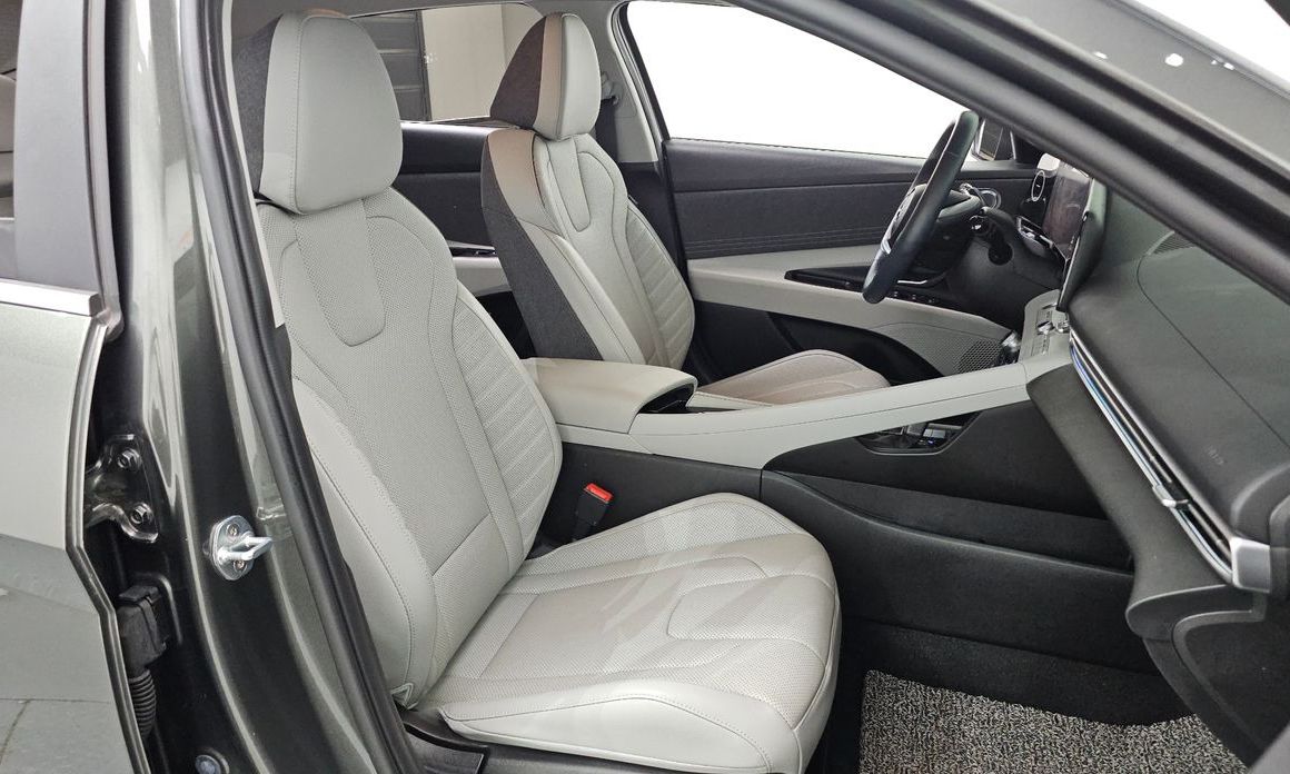 Hyundai AVANTE 2021