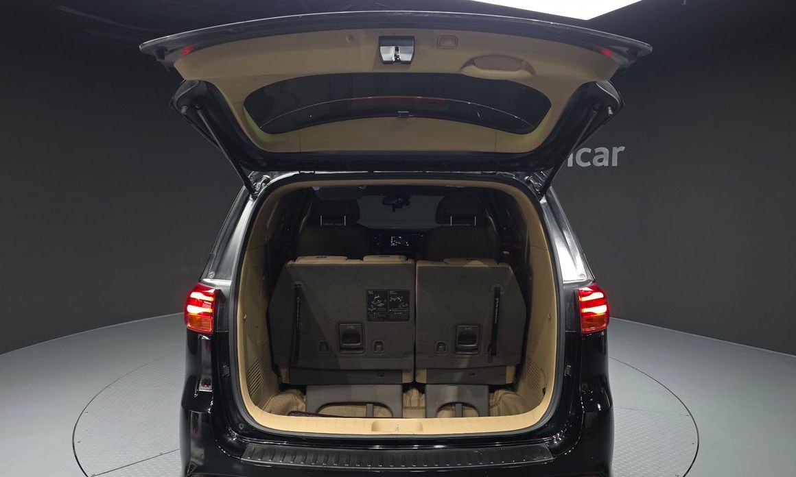 Kia Canival 2020