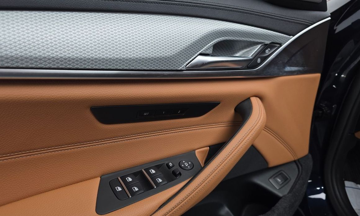 BMW 5-Series 2019