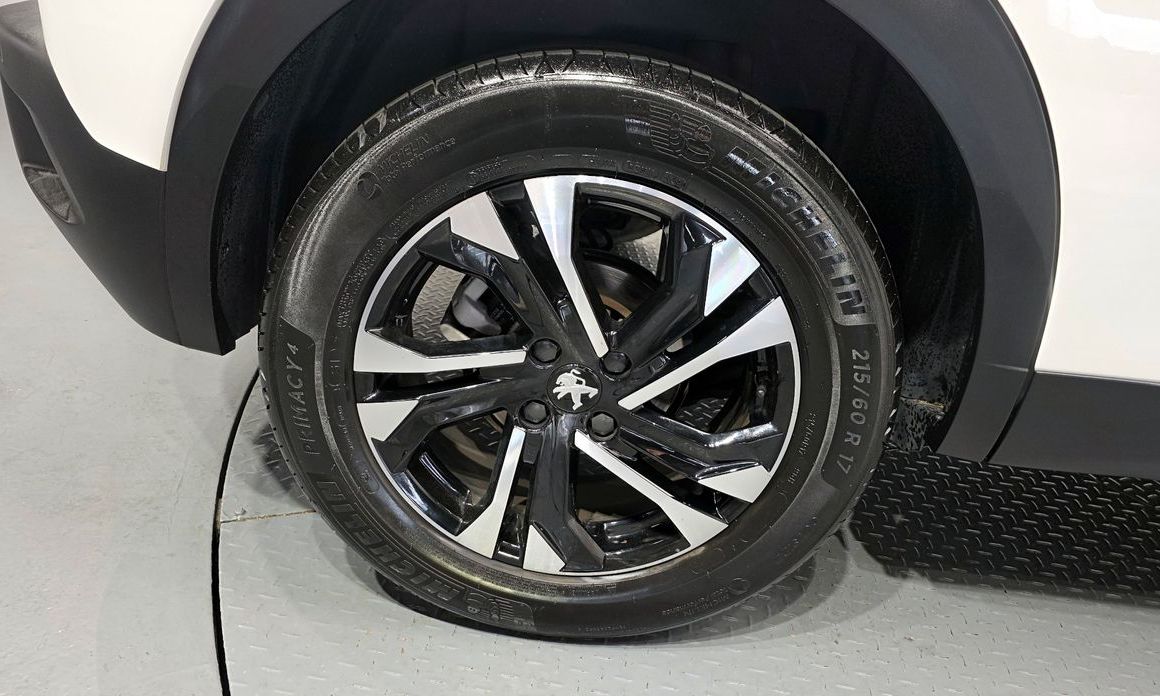 Peugeot 2008 2021