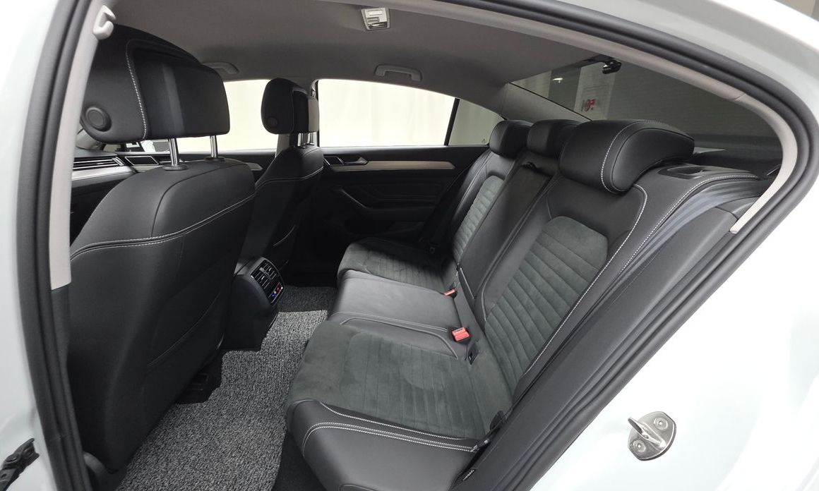 Volkswagen Passat 2022