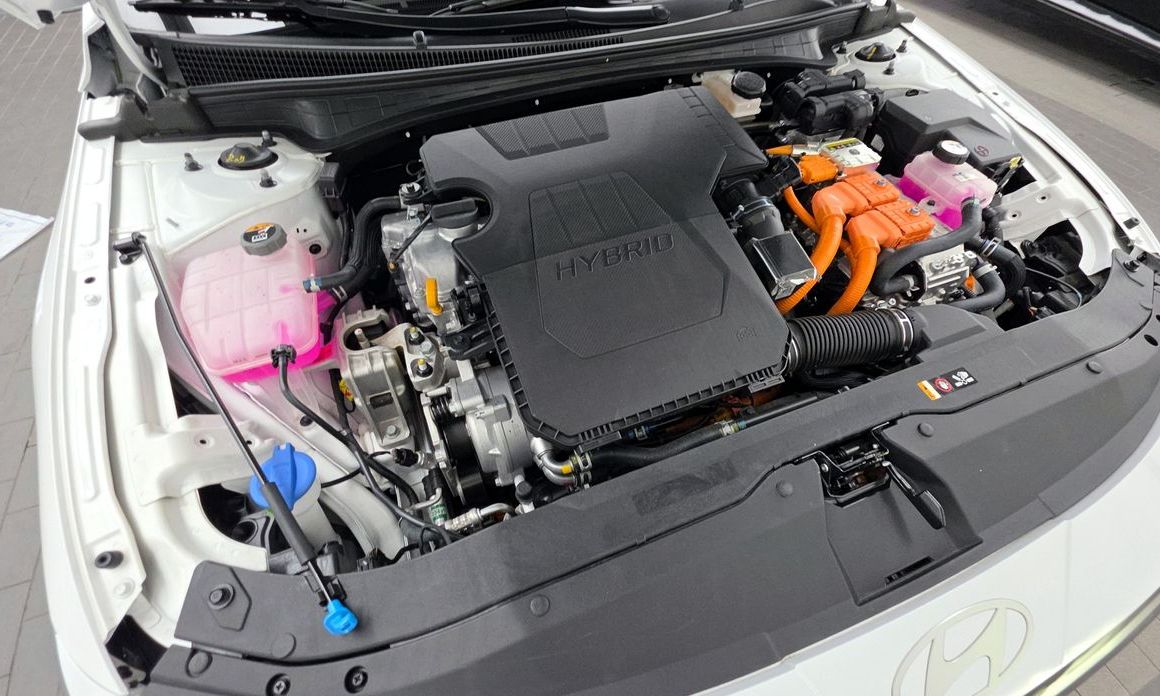 Hyundai AVANTE 2024