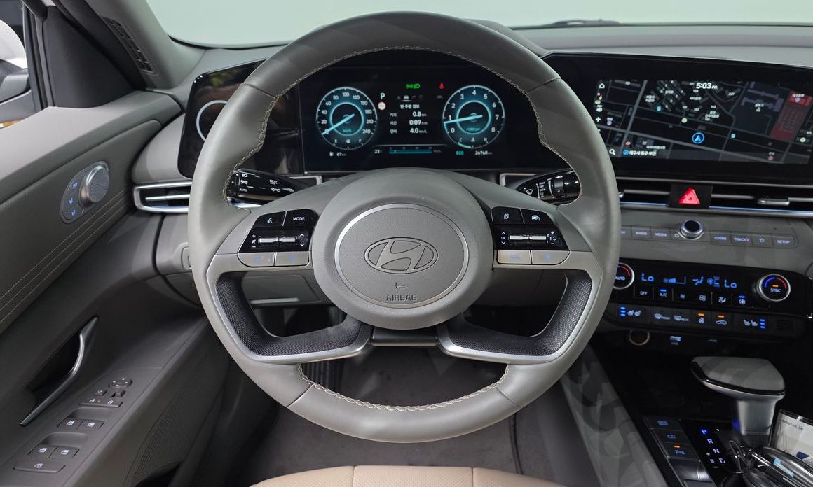 Hyundai AVANTE 2024