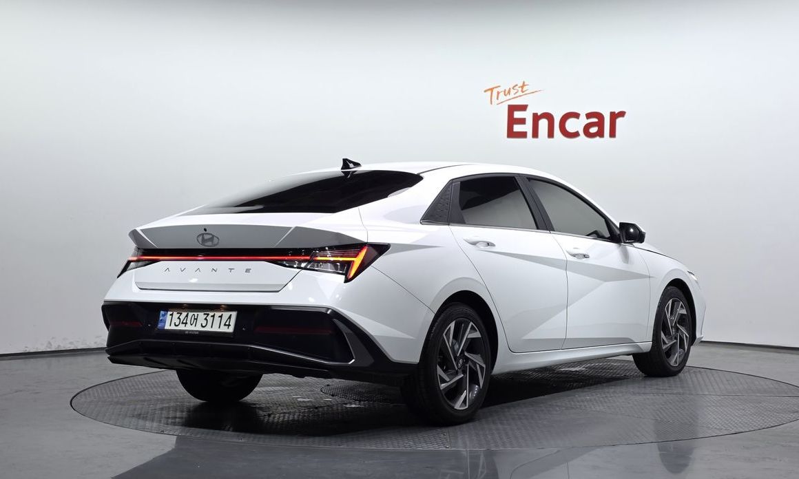 Hyundai AVANTE 2024