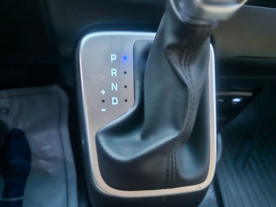 Hyundai Staria 2025