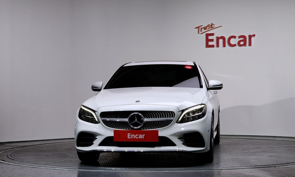 Mercedes-Benz C-Class 2021