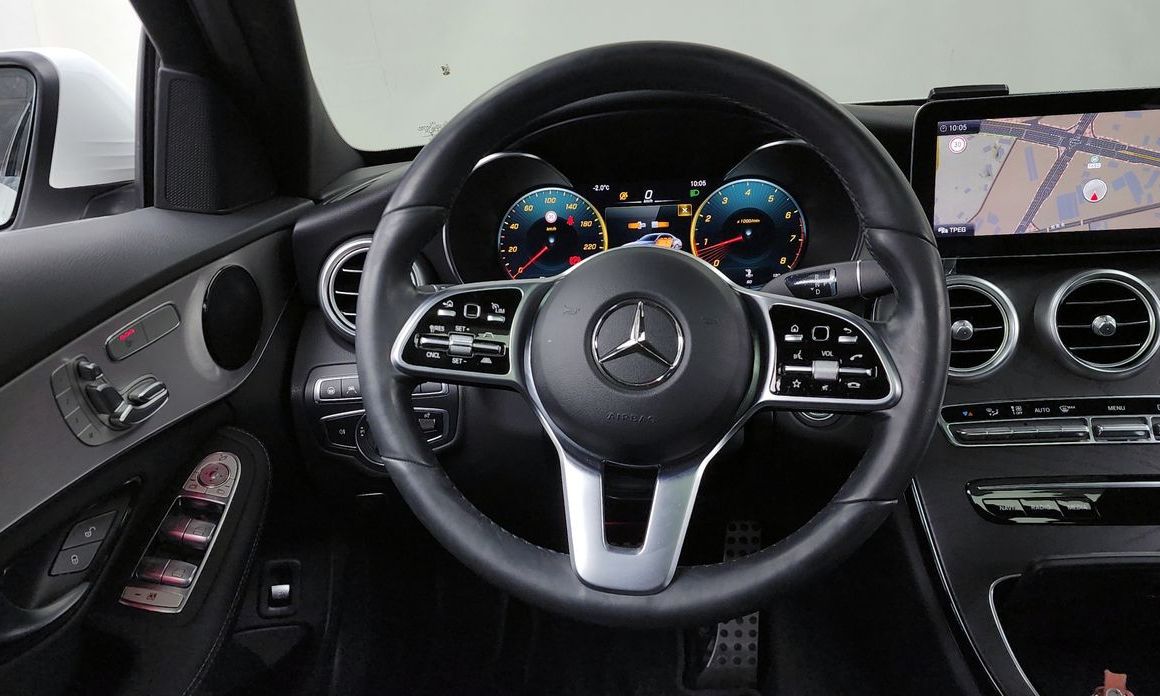 Mercedes-Benz C-Class 2021